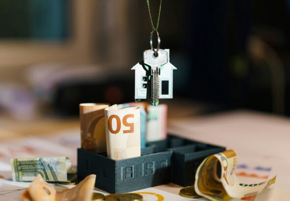 40sReal-Estate-Investment_0708